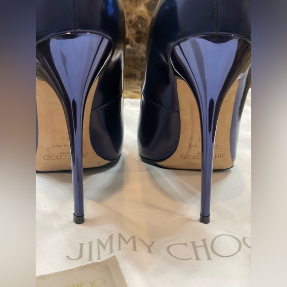 Authentic Jimmy Choo Anouk Pump. - Picture 3 of 5